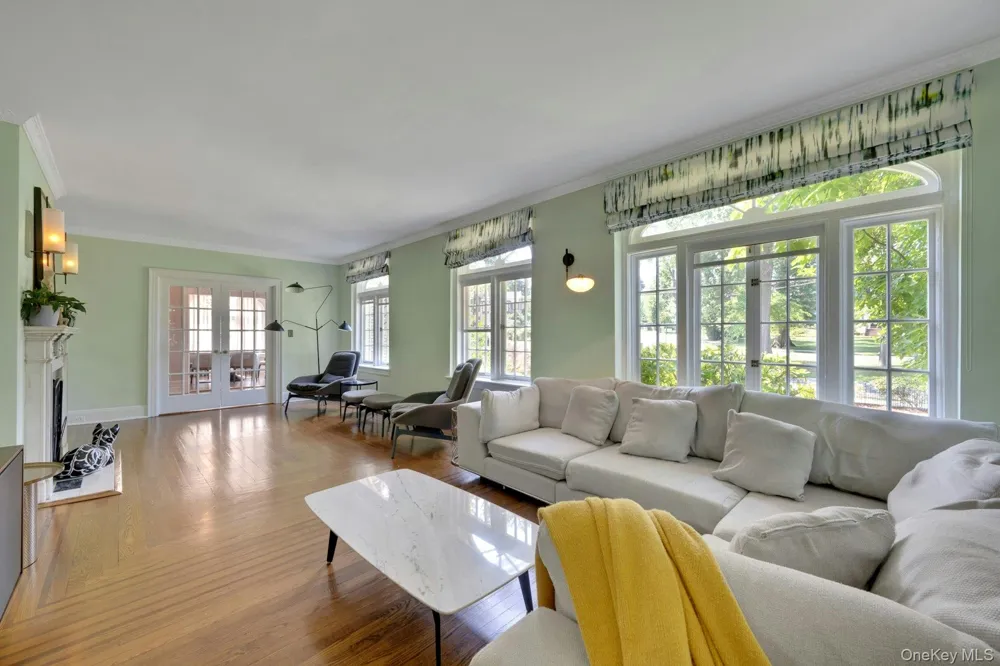 514 Esplanade Pelham, NY 10803