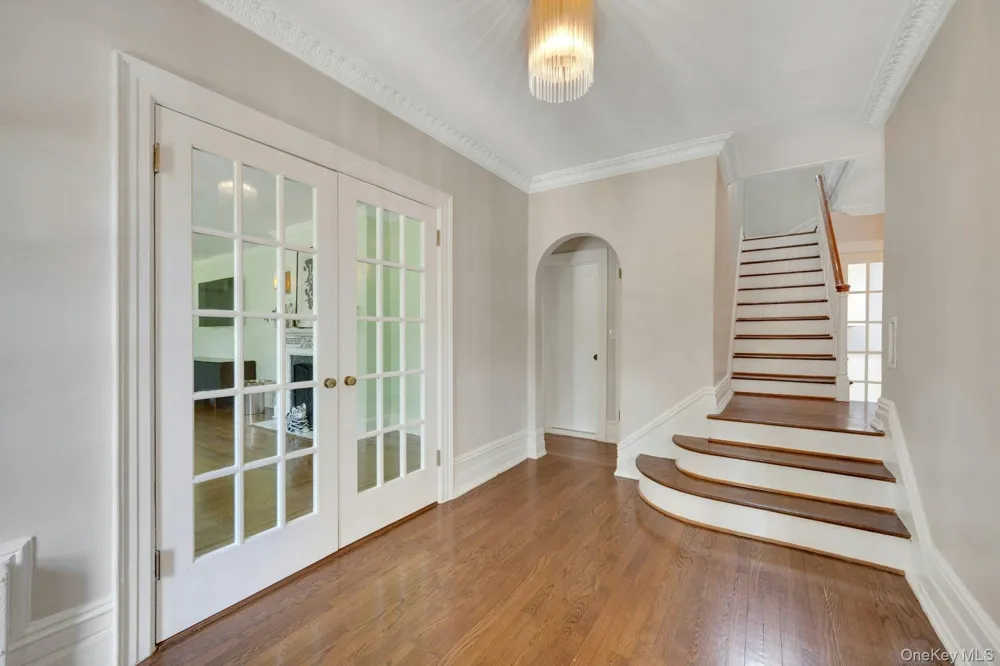 514 Esplanade Pelham, NY 10803