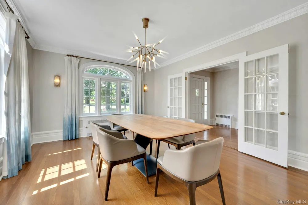 514 Esplanade Pelham, NY 10803