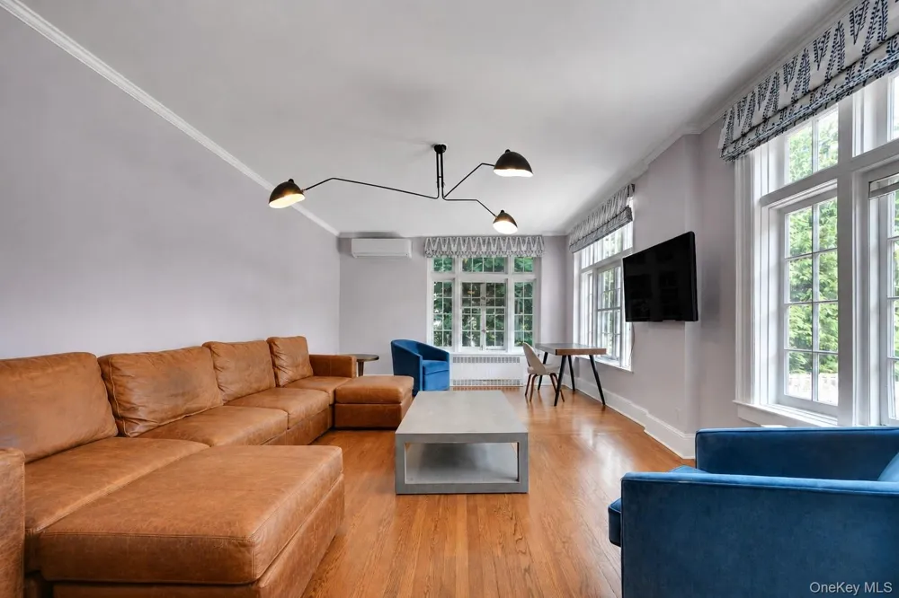 514 Esplanade Pelham, NY 10803