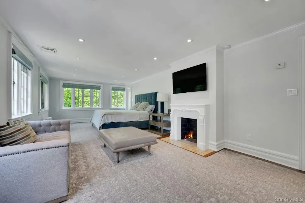 514 Esplanade Pelham, NY 10803