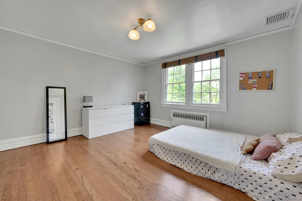 514 Esplanade Pelham, NY 10803