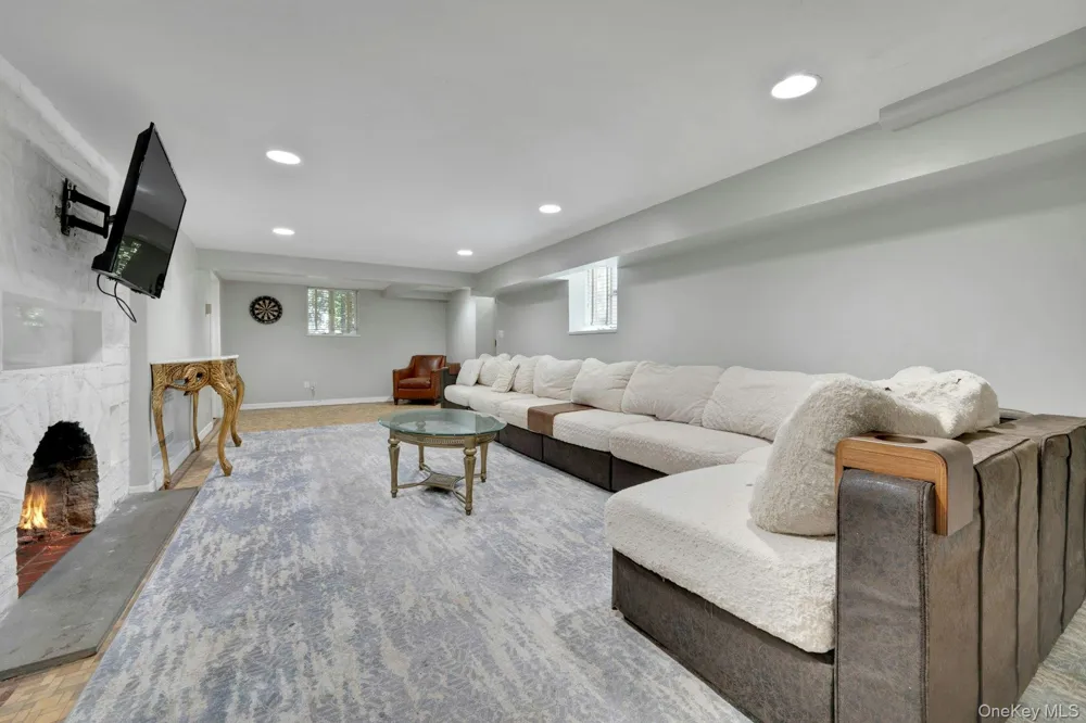 514 Esplanade Pelham, NY 10803