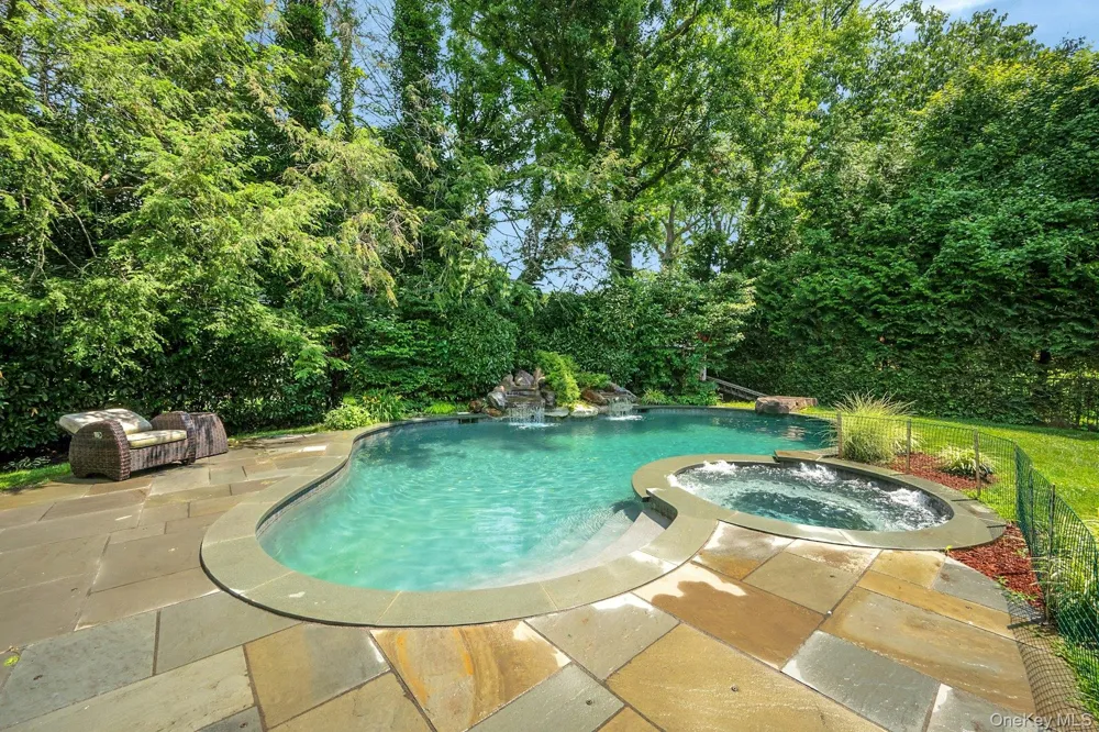 514 Esplanade Pelham, NY 10803