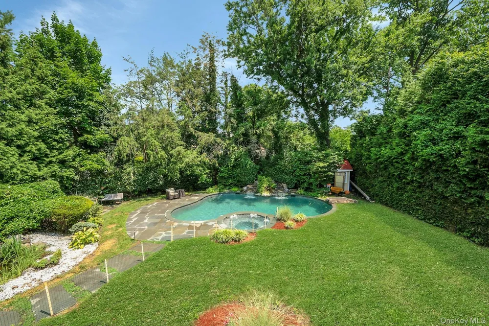 514 Esplanade Pelham, NY 10803
