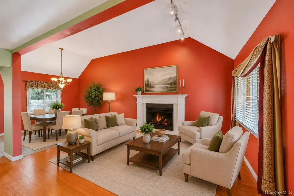 2 Briggs Street Hicksville, NY 11801