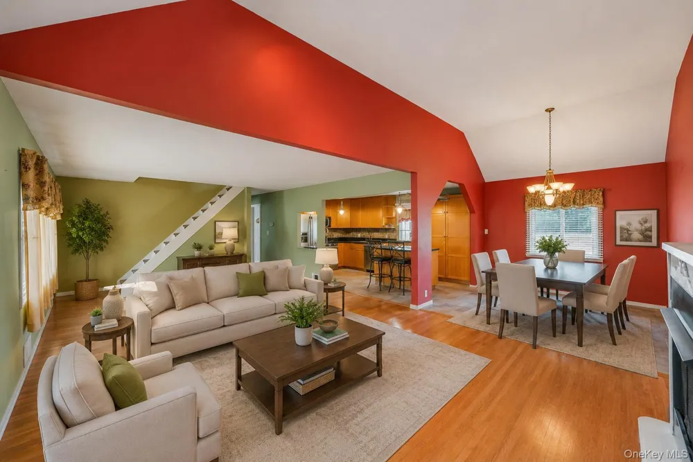 2 Briggs Street Hicksville, NY 11801