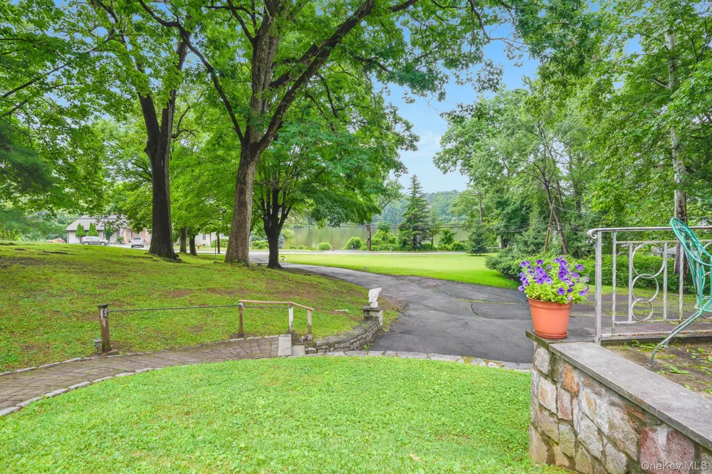 142 Westchester Avenue Buchanan, NY 10511