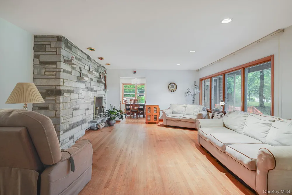142 Westchester Avenue Buchanan, NY 10511