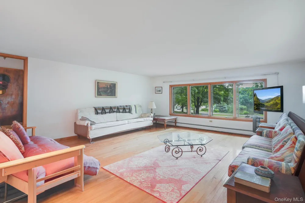 142 Westchester Avenue Buchanan, NY 10511