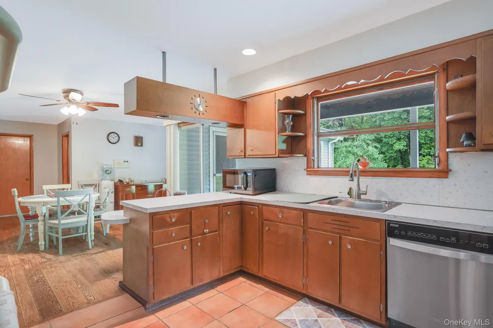 142 Westchester Avenue Buchanan, NY 10511