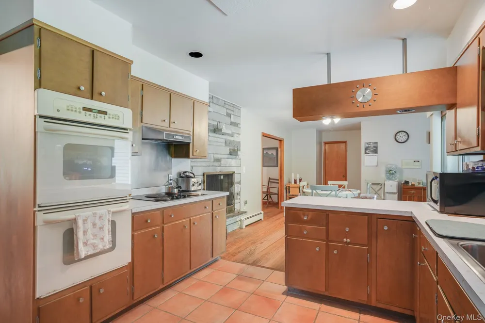 142 Westchester Avenue Buchanan, NY 10511