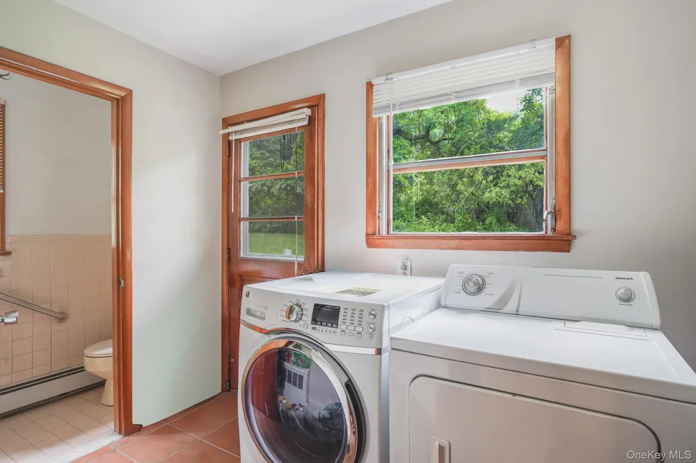 142 Westchester Avenue Buchanan, NY 10511