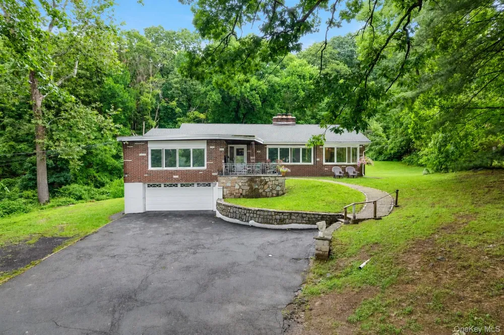 142 Westchester Avenue Buchanan, NY 10511