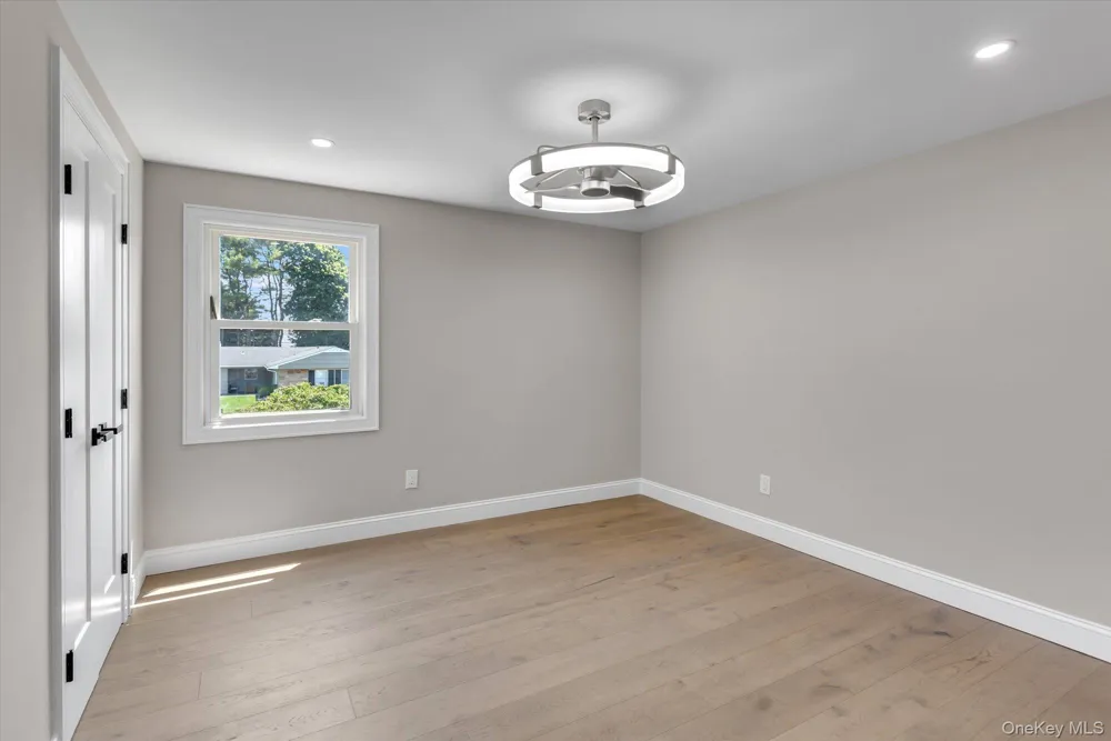 26 Malvern Lane Stony Brook, NY 11790