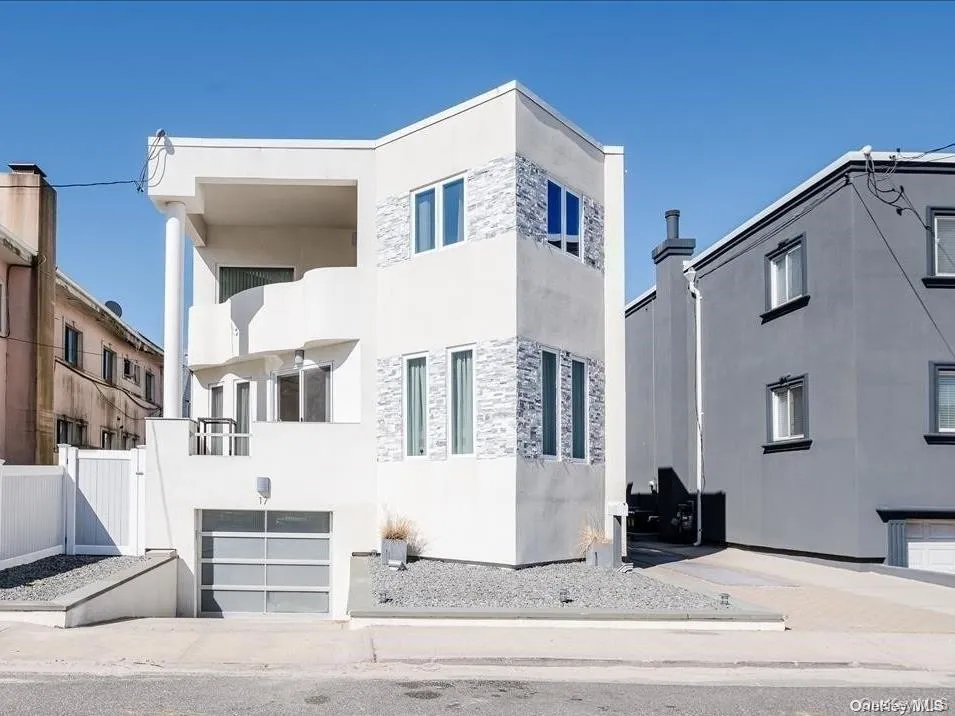 17 New York Avenue #House Long Beach, NY 11561