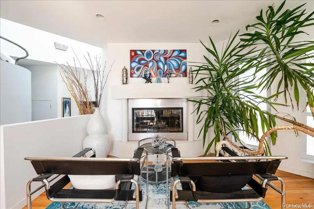 17 New York Avenue #House Long Beach, NY 11561