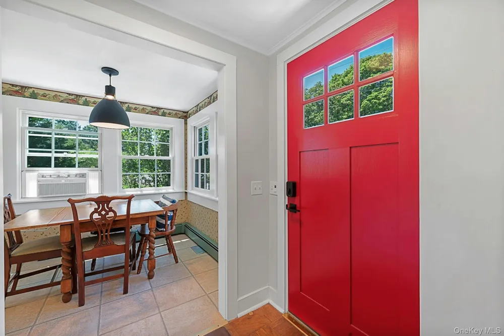 1825 Main Bayview Road Southold, NY 11971
