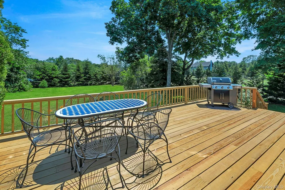 1825 Main Bayview Road Southold, NY 11971