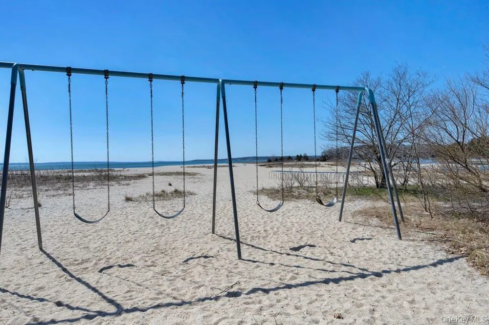 1825 Main Bayview Road Southold, NY 11971