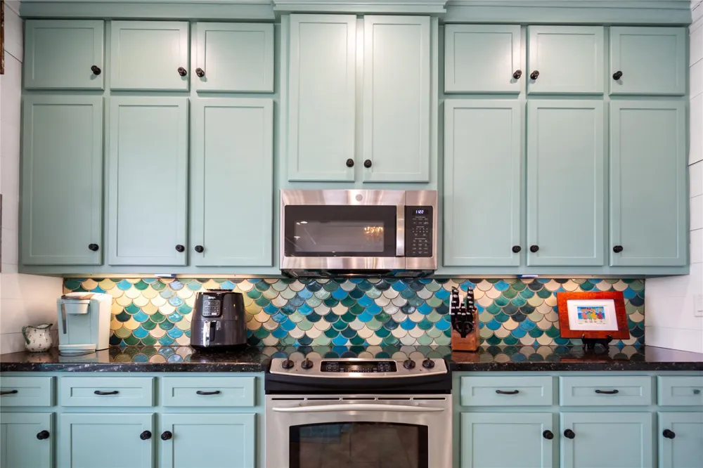 1100 Fountain View Drive Crystal Beach, TX 77650