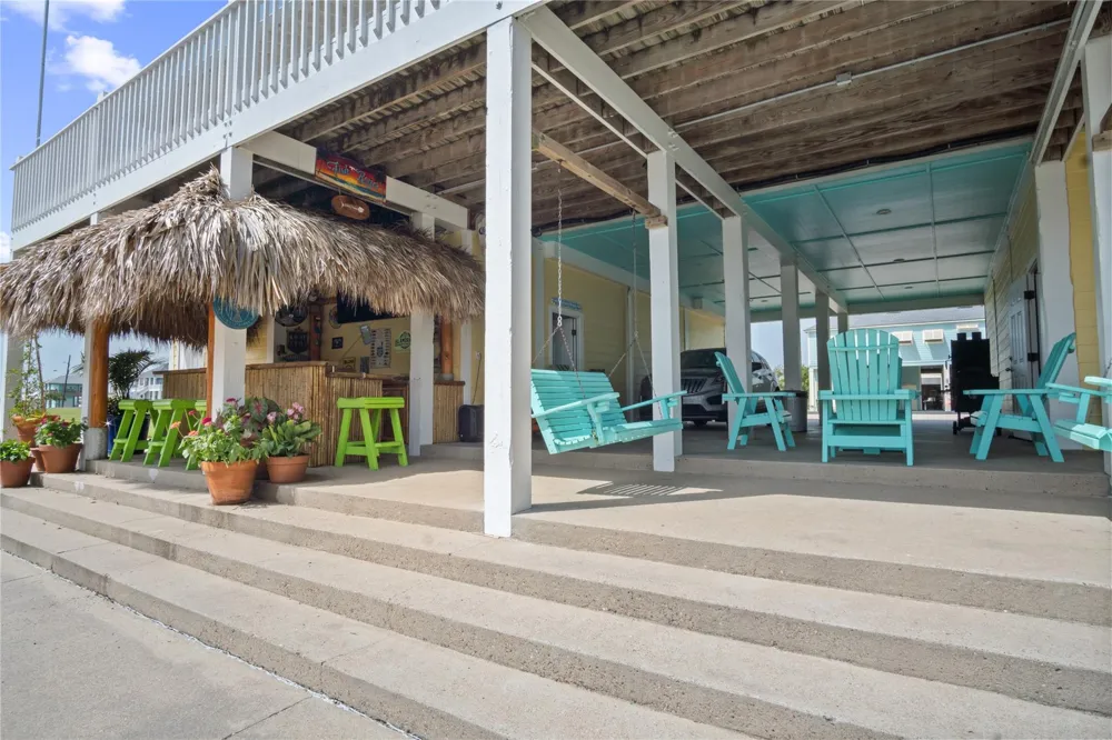 1100 Fountain View Drive Crystal Beach, TX 77650