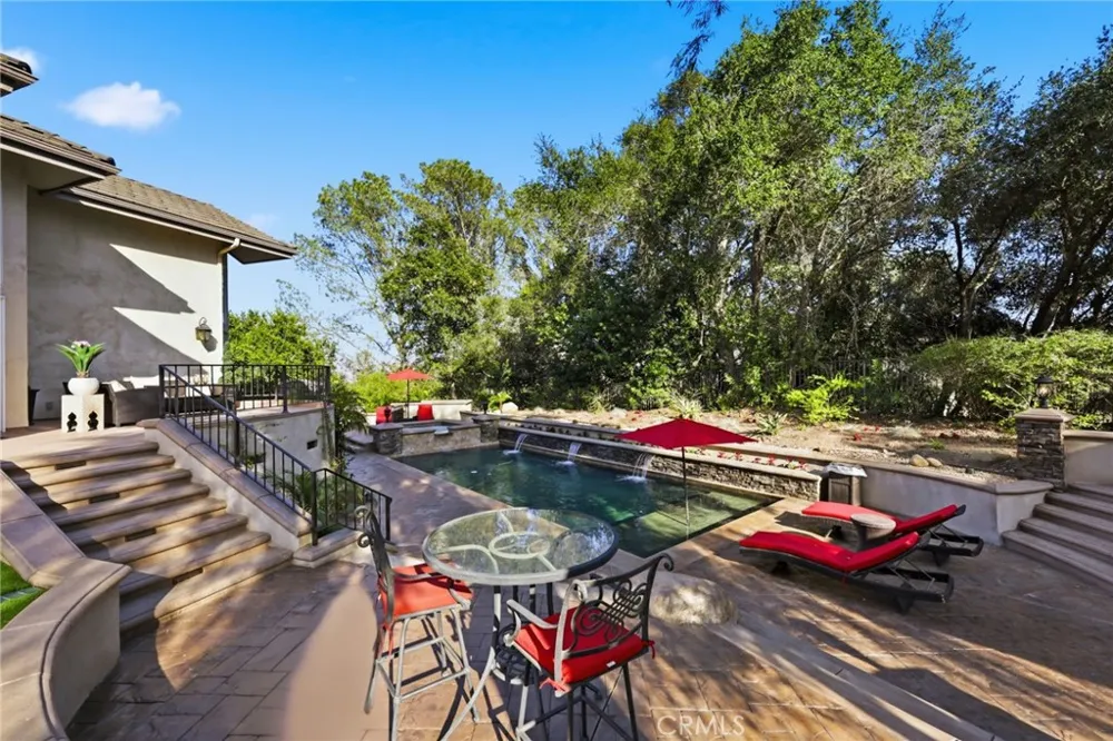 664 Manor Ridge Road Santa Paula, CA 93060