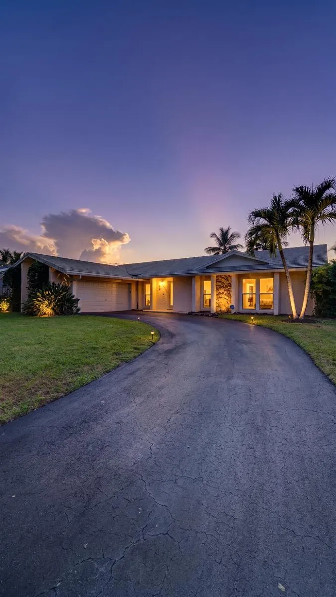 5152 SW 104th Avenue Cooper City, FL 33328