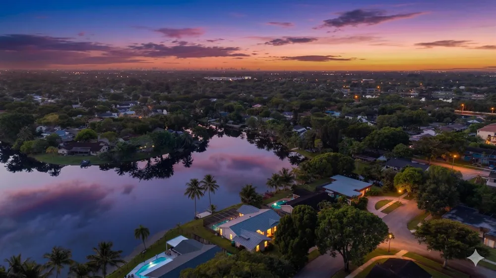 5152 SW 104th Avenue Cooper City, FL 33328
