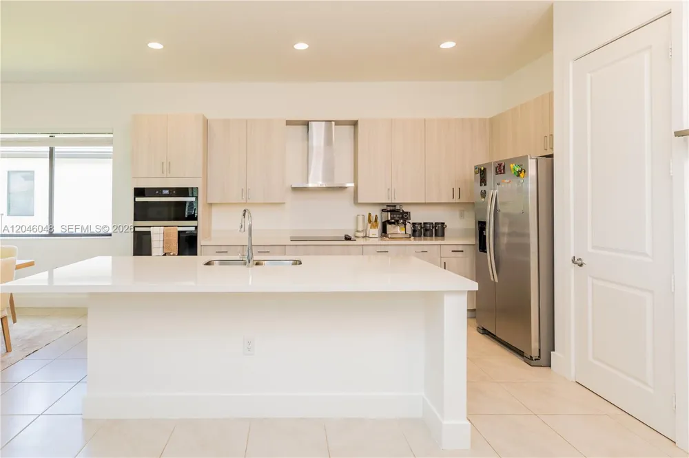 5261 LAMONE LN Ave Maria, FL 33142