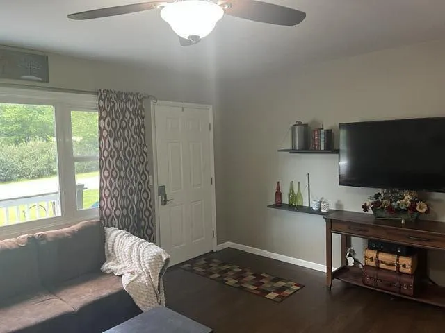 27853 Burmax Park Dowagiac City, MI 49047