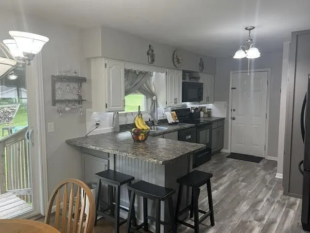 27853 Burmax Park Dowagiac City, MI 49047