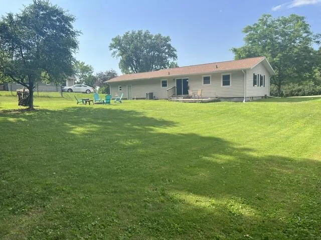 27853 Burmax Park Dowagiac City, MI 49047