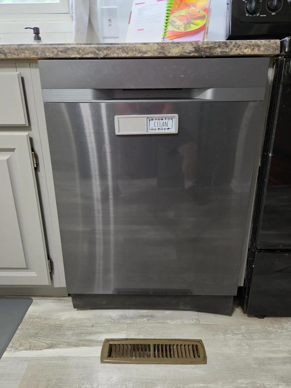 27853 Burmax Park Dowagiac City, MI 49047