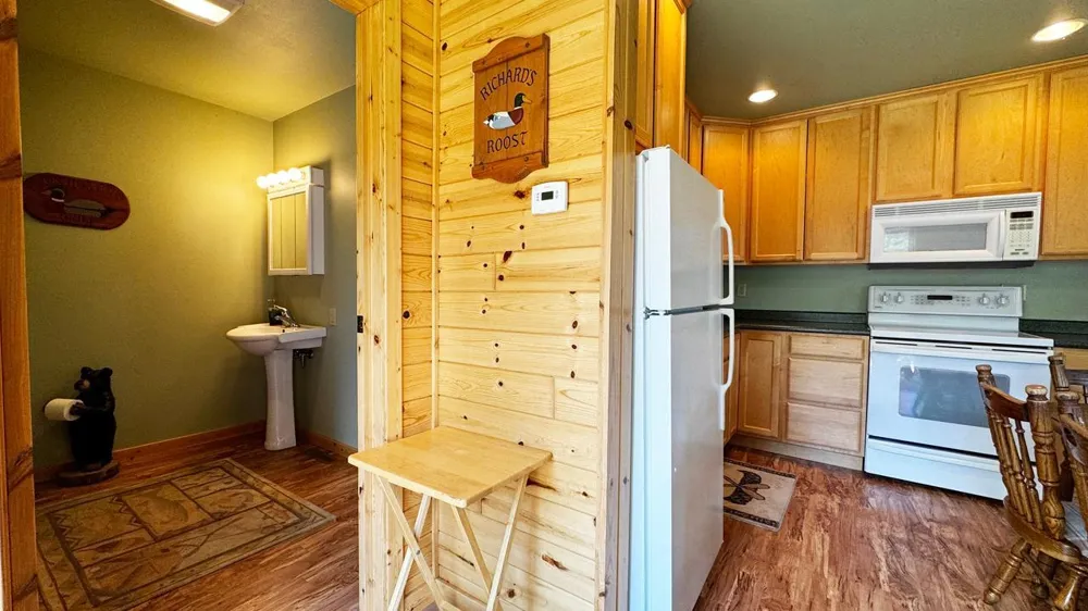 4475 Moccasin Point Road Tower, MN 55790