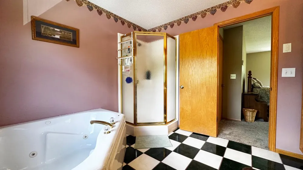 4475 Moccasin Point Road Tower, MN 55790