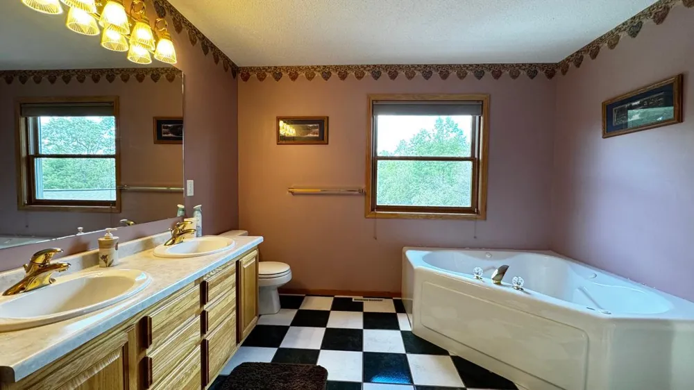4475 Moccasin Point Road Tower, MN 55790