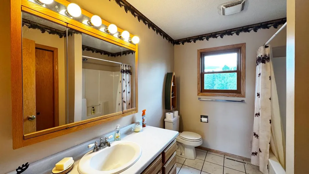 4475 Moccasin Point Road Tower, MN 55790