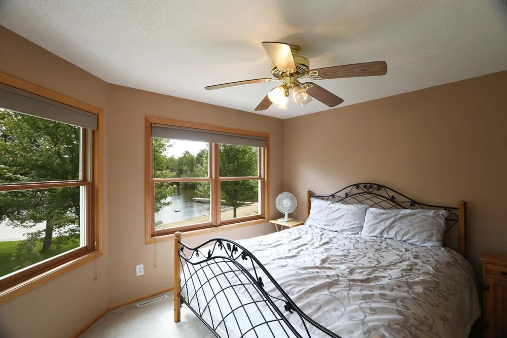 4475 Moccasin Point Road Tower, MN 55790