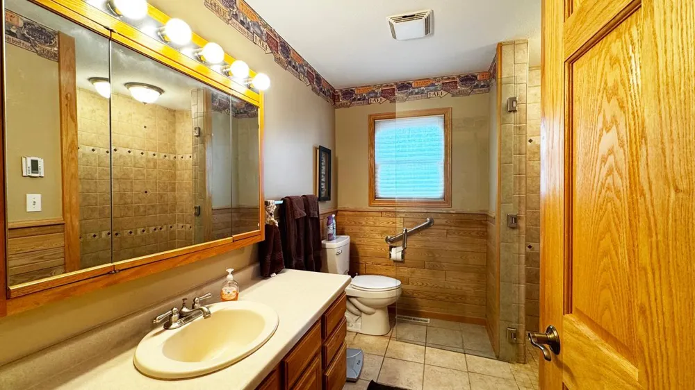 4475 Moccasin Point Road Tower, MN 55790