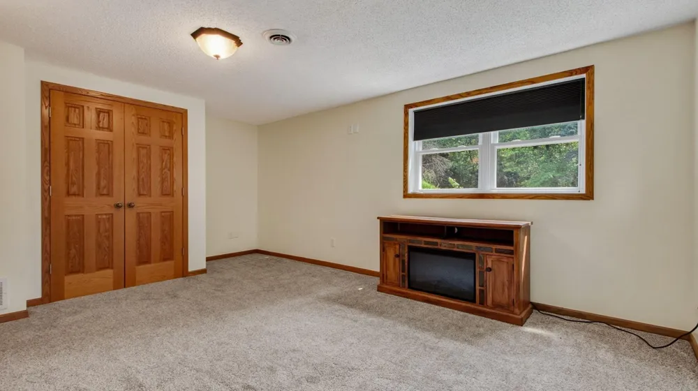 2887 29 9/16 AVENUE Birchwood, WI 54817
