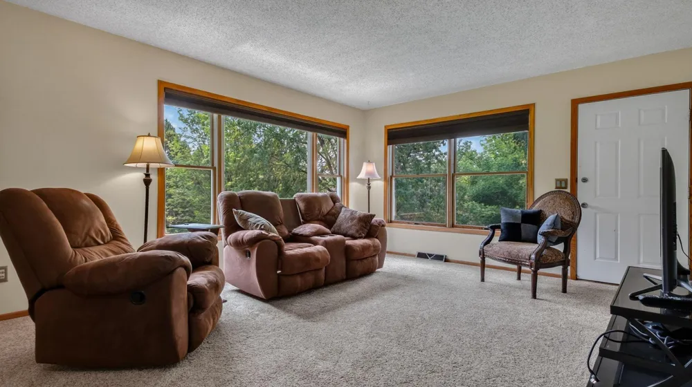 2887 29 9/16 AVENUE Birchwood, WI 54817