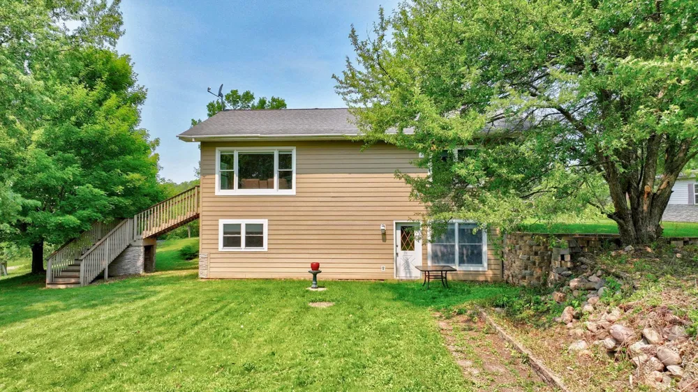 2887 29 9/16 AVENUE Birchwood, WI 54817