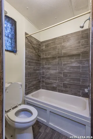 703 S Baylor Cotulla, TX 78014