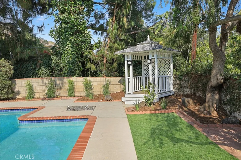 602 N Michillinda Avenue Sierra Madre, CA 91024
