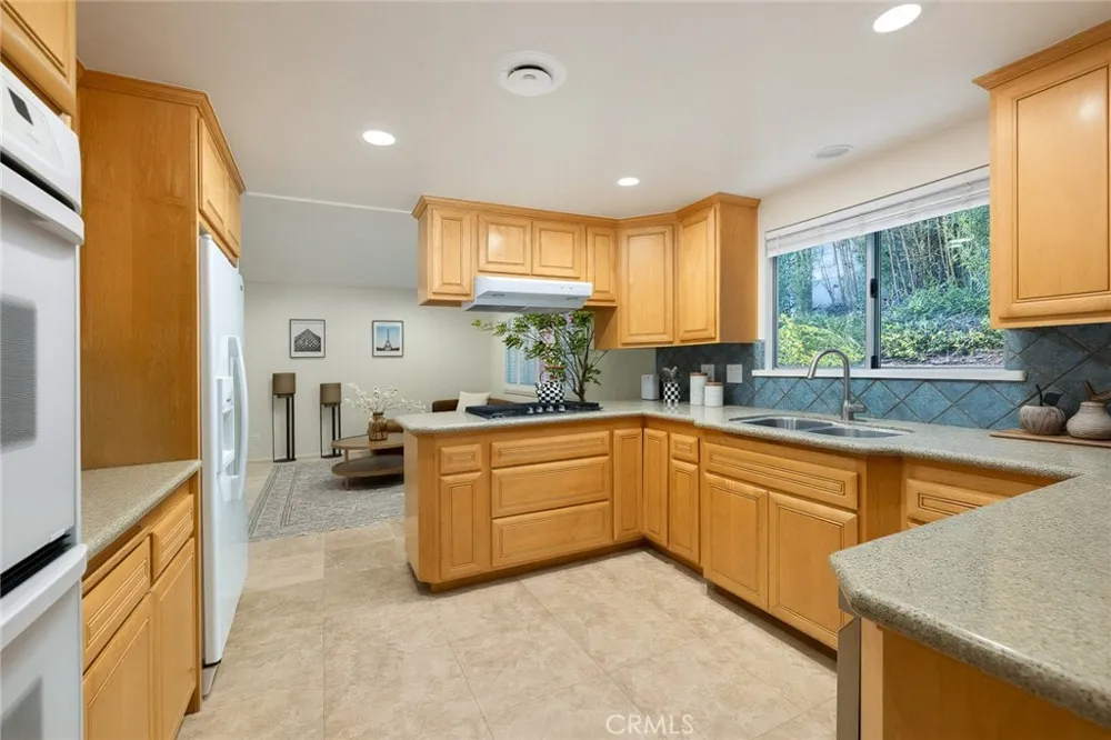 602 N Michillinda Avenue Sierra Madre, CA 91024