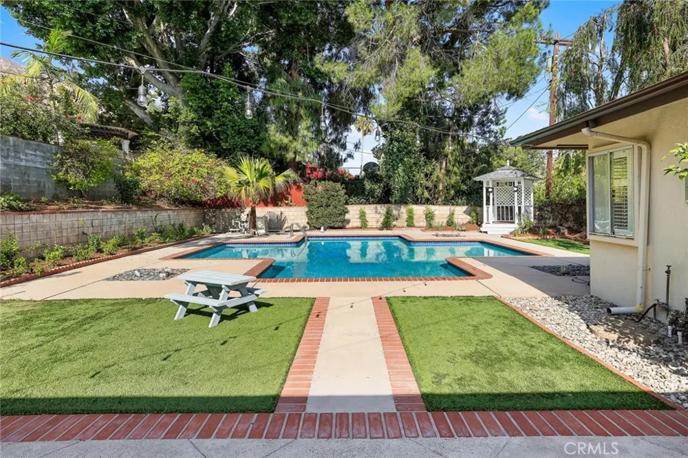 602 N Michillinda Avenue Sierra Madre, CA 91024