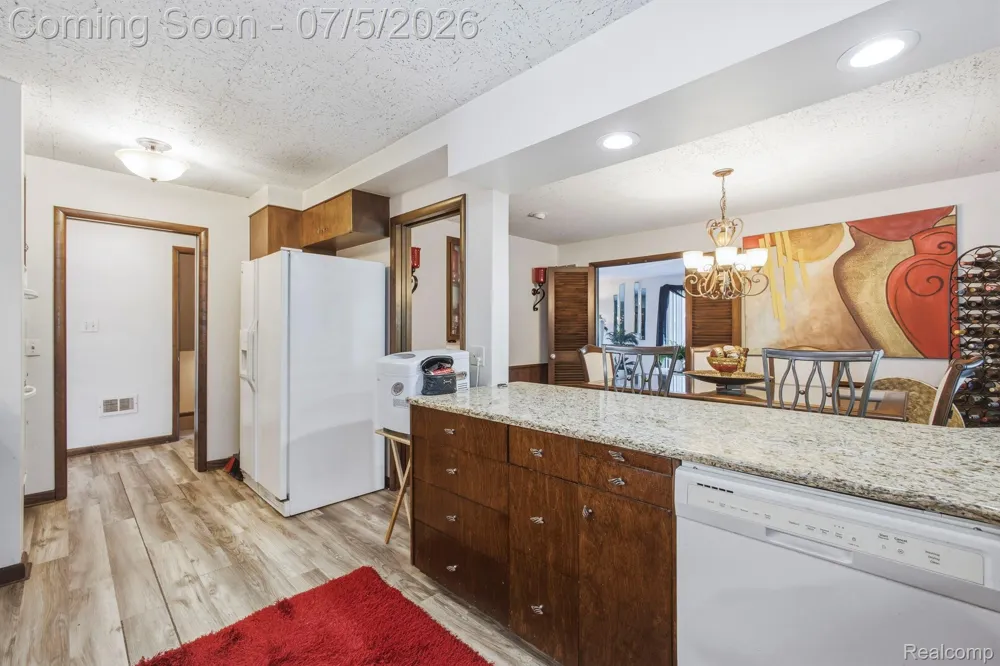 46 W Breitmeyer Place Mt Clemens City, MI 48043