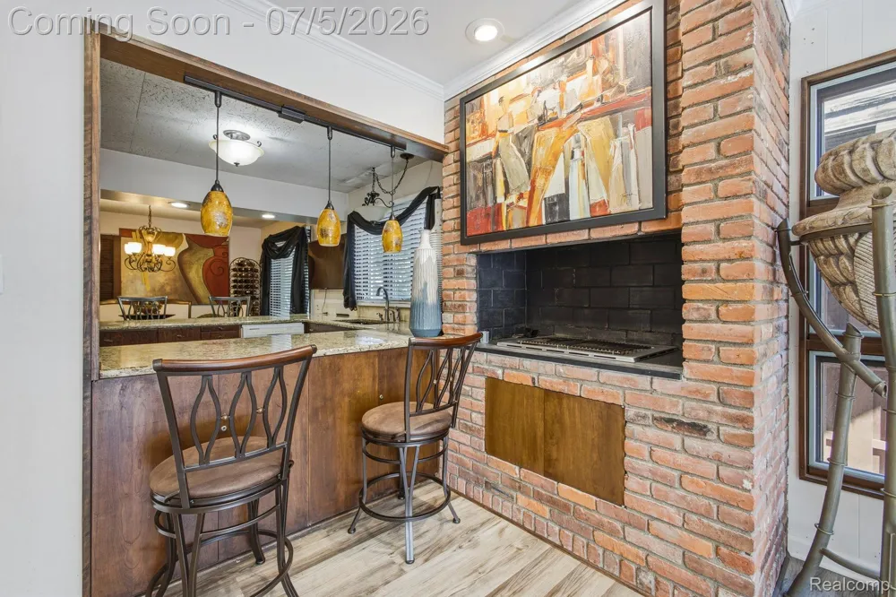 46 W Breitmeyer Place Mt Clemens City, MI 48043