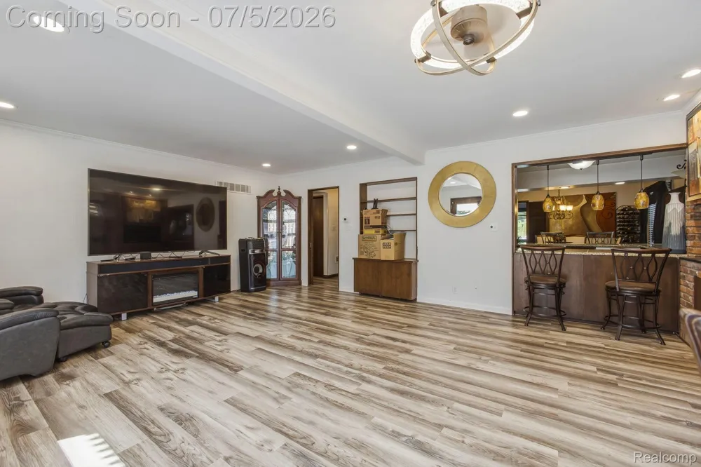 46 W Breitmeyer Place Mt Clemens City, MI 48043